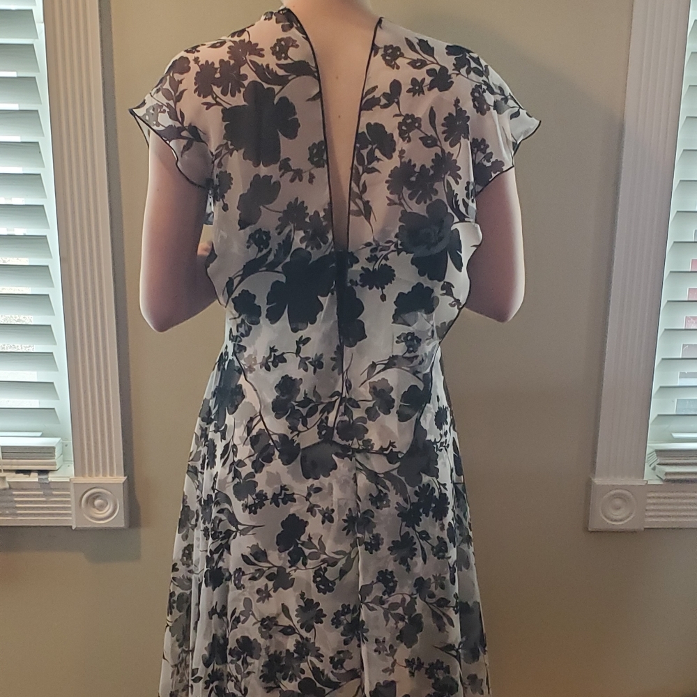 Dressbarn Black and White Dress - Picture 11 of 11